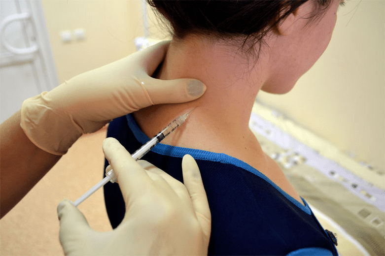 Anesthetic blockade alang sa osteochondrosis